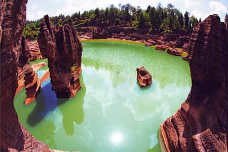 張家界、袁家界、天子山、紅石林、鳳凰古城四晚五日游